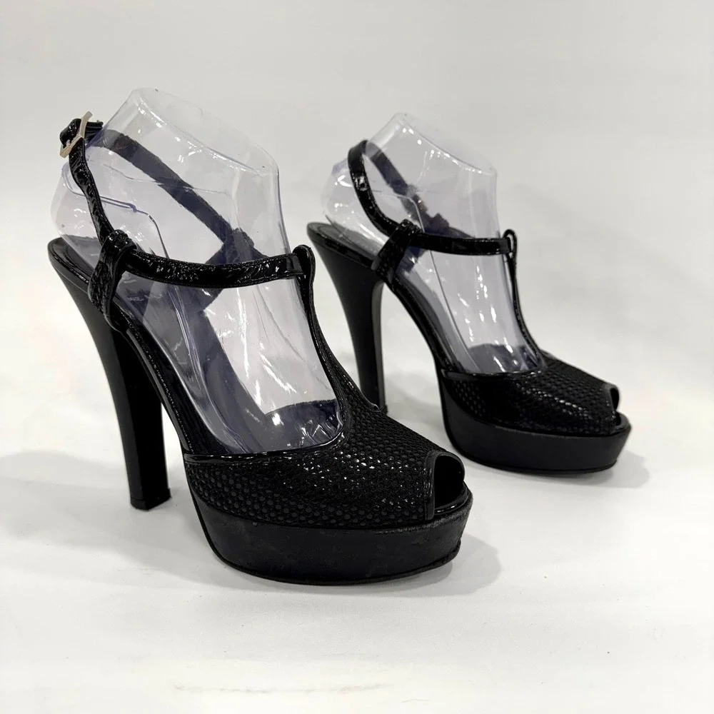 Fendi Black Patent Leather T Strap Platform Stiletto Heels Made in Italy Size 9